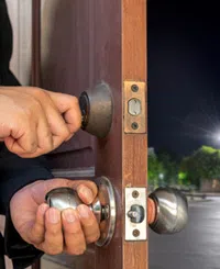 Van Nuys Locksmith Service Van Nuys, CA 818-737-2241 - res-01